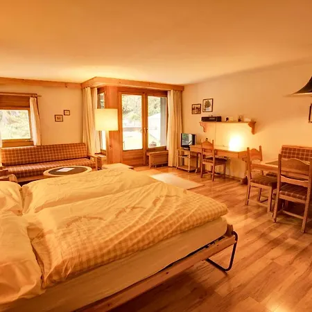 Апартаменты Chesa Munteratsch 1-zimmerwohnung 106 Typ B Сильваплана